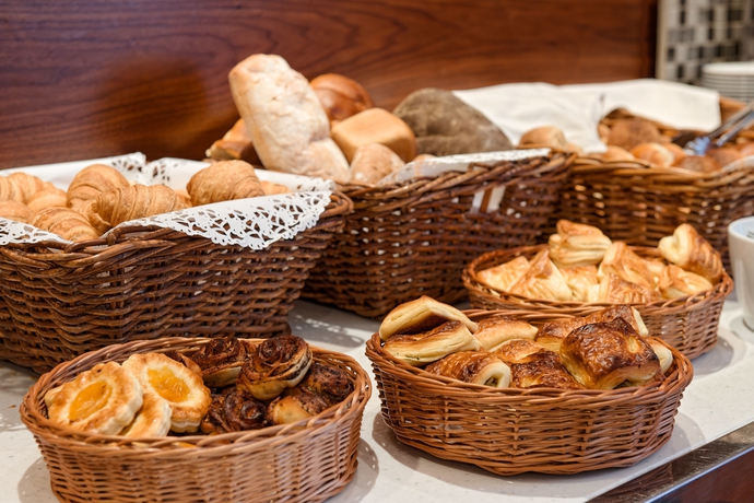 Imagen del bar/restaurante del Hotel Park Inn By Radisson Pulkovskaya and Conference Centre St Petersburg. Foto 4