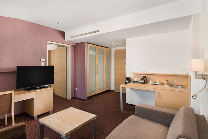 Imagen de la habitación del Hotel Park Inn By Radisson Sárvár Resort and Spa. Foto 10