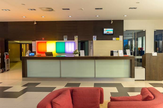 Imagen de los interiores del Hotel Park Inn By Radisson Sárvár Resort and Spa. Foto 20