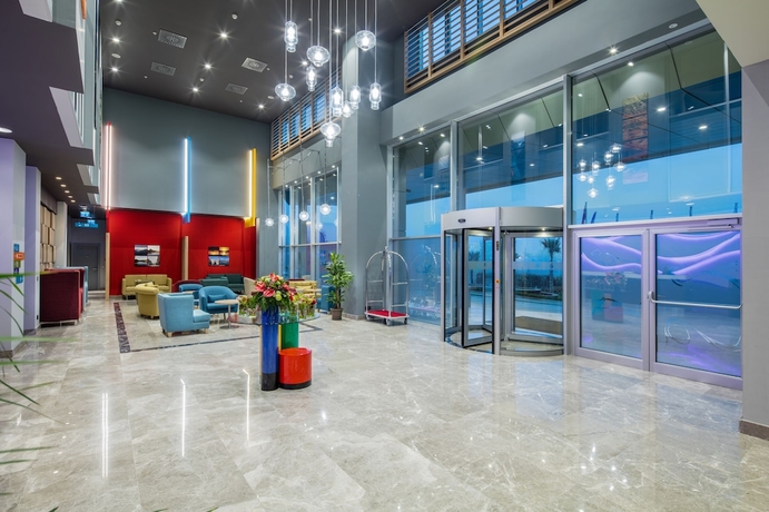 Imagen de los interiores del Hotel Park Inn By Radisson Samsun. Foto 9