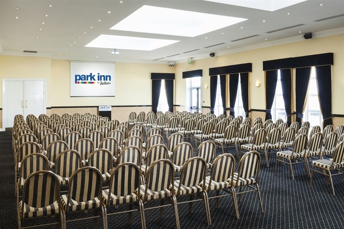 Imagen de los interiores del Hotel Park Inn By Radisson Shannon Airport. Foto 15