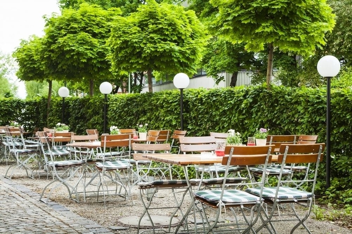 Imagen de los exteriores del Hotel Park Inn Munich East. Foto 8