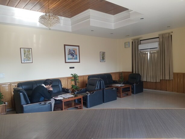 Imagen de los interiores del Hotel Park Inn, Parwanoo. Foto 26