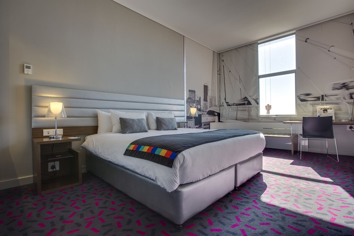 Imagen de la habitación del Hotel Park Inn Sandton. Foto 7