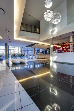 Imagen de los interiores del Hotel Park Inn Sandton. Foto 12