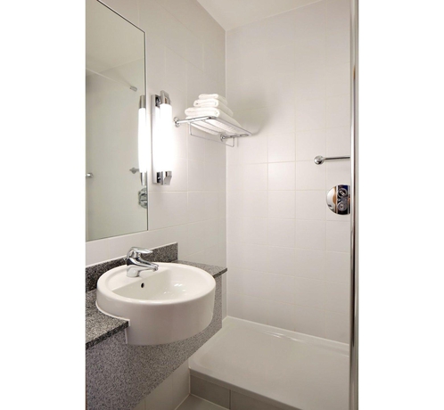 Imagen de la habitación del Hotel Park Inn Watford. Foto 4