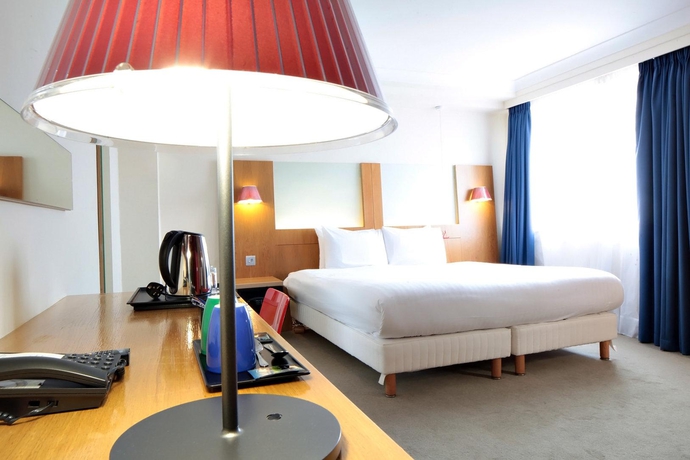 Imagen de la habitación del Hotel Park Inn Watford. Foto 8