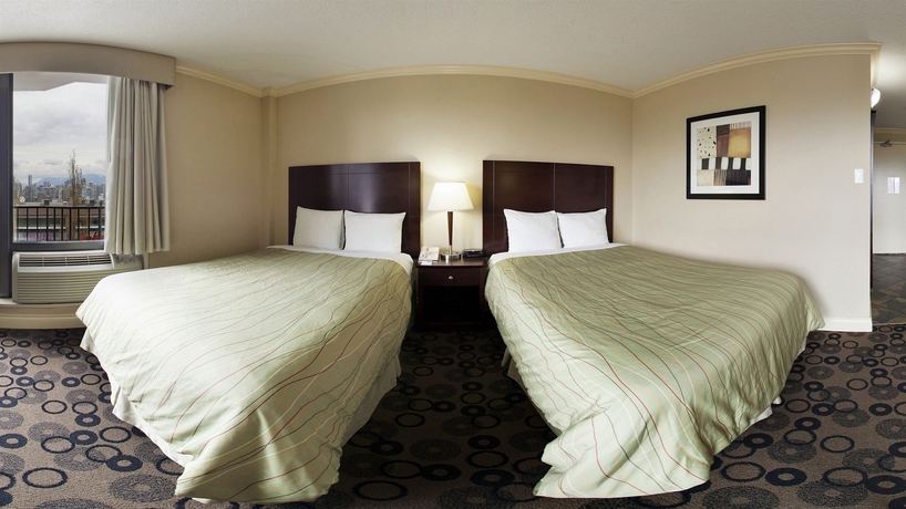 Imagen de la habitación del Hotel Park Inn and Suites By Radisson, Vancouver. Foto 6