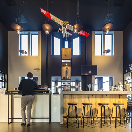 Imagen de los interiores del Hotel Park Inn by Radisson Brussels Airport. Foto 18