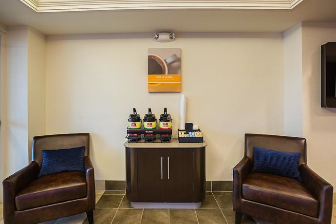 Imagen de los interiores del Hotel Park Inn by Radisson, Grand Island I-80. Foto 19