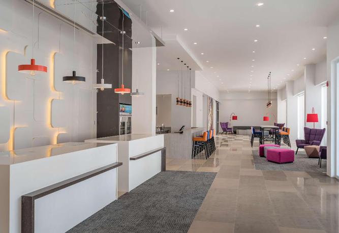 Imagen de los interiores del Hotel Park Inn by Radisson Iloilo. Foto 19