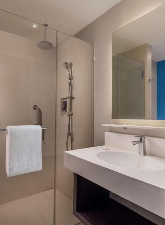 Imagen de la habitación del Hotel Park Inn by Radisson Iloilo. Foto 7