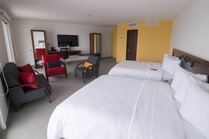 Imagen de la habitación del Hotel Park Inn by Radisson Mazatlán. Foto 7