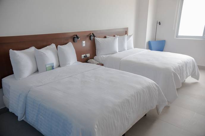Imagen de la habitación del Hotel Park Inn by Radisson Mazatlán. Foto 13