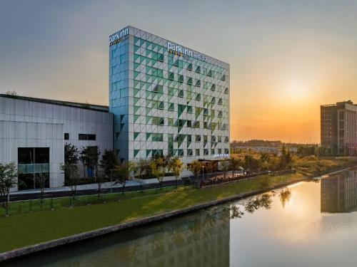 Imagen general del Hotel Park Inn by Radisson Shanghai Shanghai Middle Jiasong Road Outlets. Foto 7