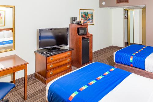 Imagen de la habitación del Hotel Park Inn by Radisson Sharon. Foto 9
