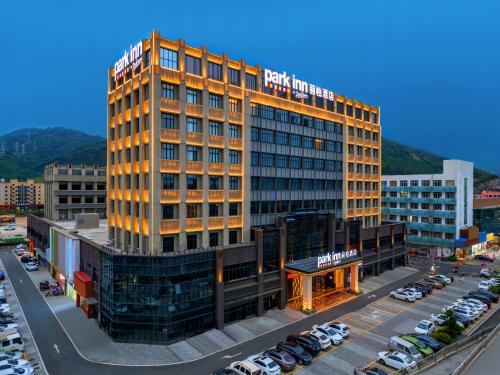 Imagen general del Hotel Park Inn by Radisson Zhuhai Gaolan Port. Foto 7
