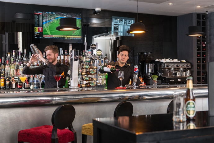 Imagen de los interiores del Hotel Park International. Foto 15