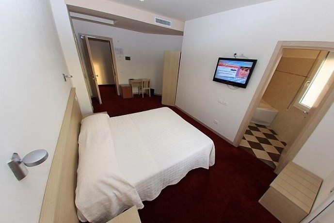 Imagen de la habitación del Hotel Park Italia, Stroppari. Foto 5