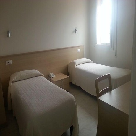 Imagen de la habitación del Hotel Park Italia, Stroppari. Foto 15
