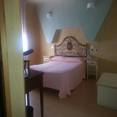 Imagen de la habitación del Hotel Park Italia, Stroppari. Foto 18