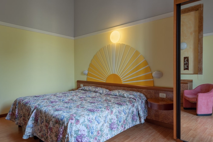 Imagen de la habitación del Hotel Park Jolanda. Foto 4