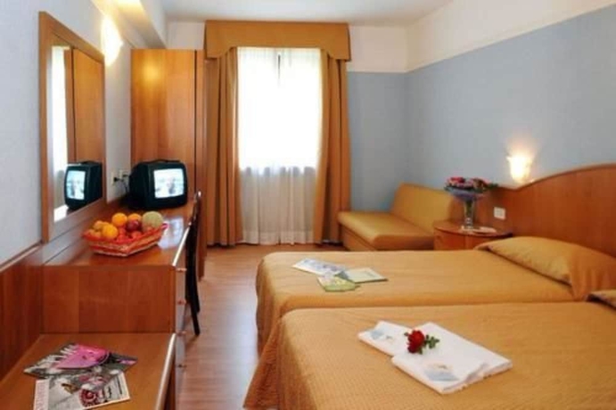 Imagen de la habitación del Hotel Park Jolanda. Foto 10