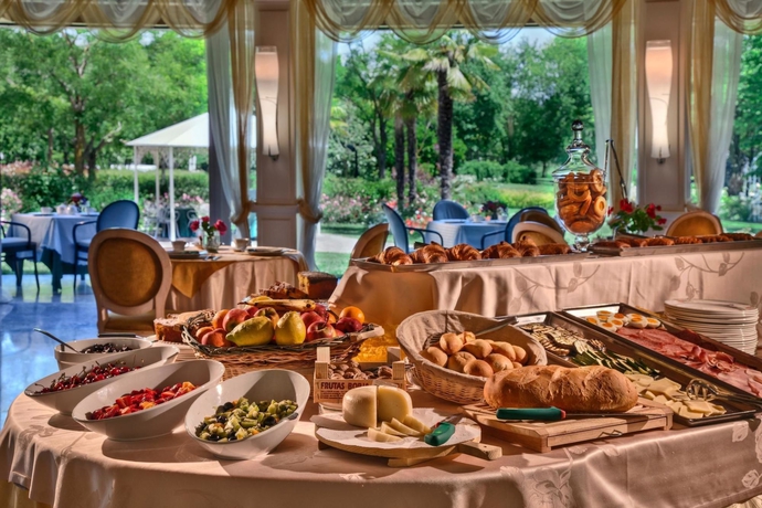 Imagen del bar/restaurante del Hotel Park Junior. Foto 4