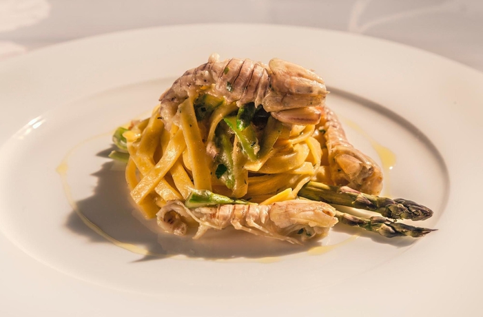 Imagen del bar/restaurante del Hotel Park Junior. Foto 5