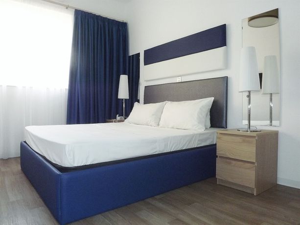 Imagen de la piscina del Hotel Park Lane, St. Pauls Bay. Foto 16