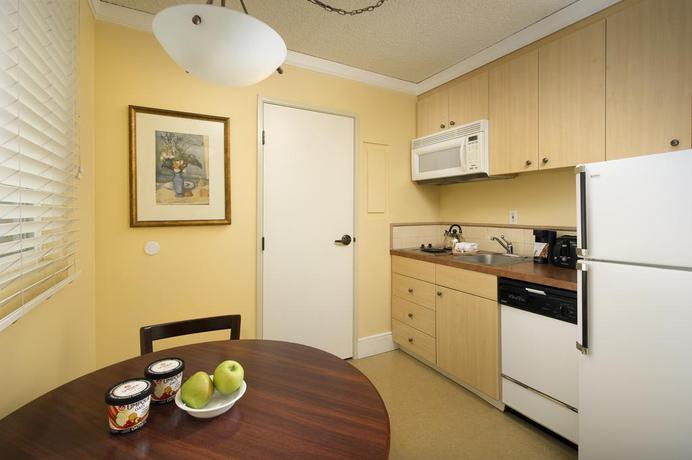 Imagen de la habitación del Hotel Park Lane Suites and Inn. Foto 2