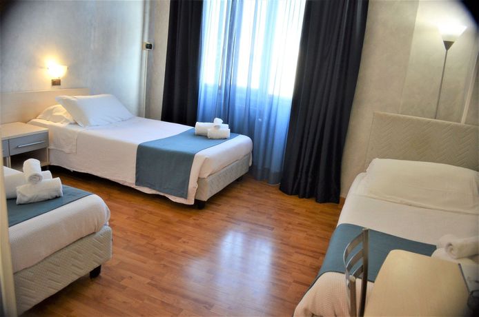 Imagen de la habitación del Hotel Park, Latina. Foto 14