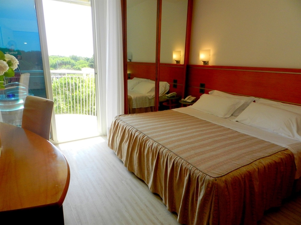Imagen de la habitación del Hotel Park, Lignano Sabbiadoro. Foto 9