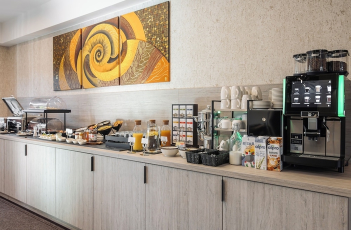 Imagen del bar/restaurante del Hotel Park, MOSONMAGYAROVAR. Foto 3