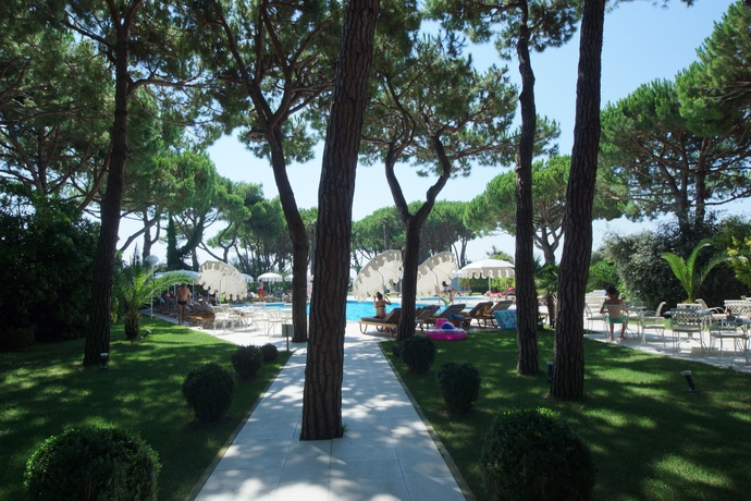 Imagen de la piscina del Hotel Park Maracaibo. Foto 15