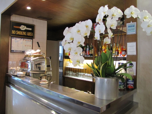 Imagen del bar/restaurante del Hotel Park Meublé. Foto 5