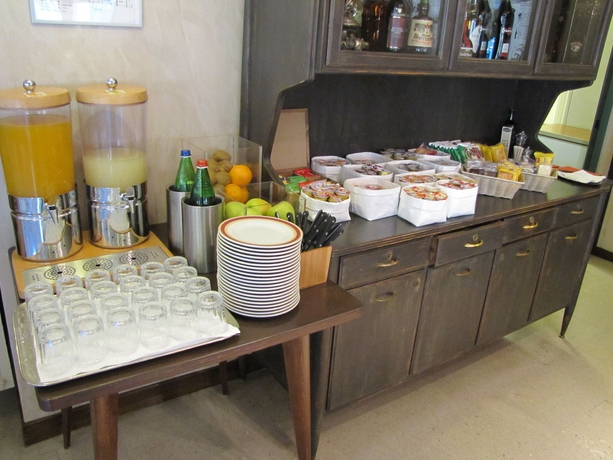 Imagen del bar/restaurante del Hotel Park Meublé. Foto 7