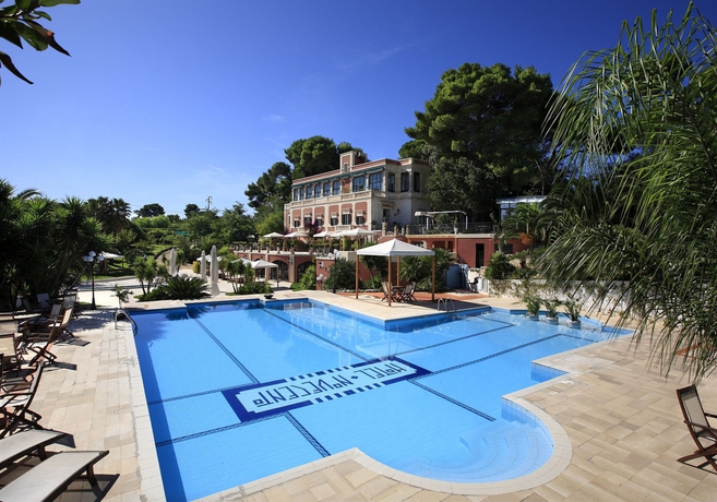 Imagen de la piscina del Hotel Park Novecento Resort. Foto 10