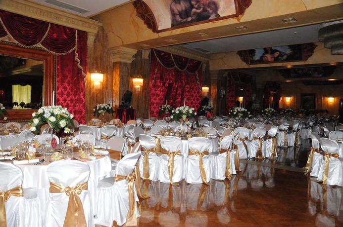 Imagen del bar/restaurante del Hotel Park, Novi Sad. Foto 4