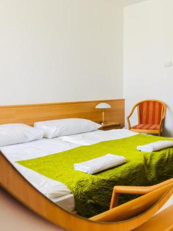 Imagen de la habitación del Hotel Park, Nyiregyhaza. Foto 7