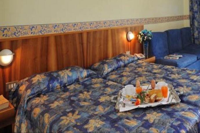 Imagen general del Hotel Park Oasi. Foto 6