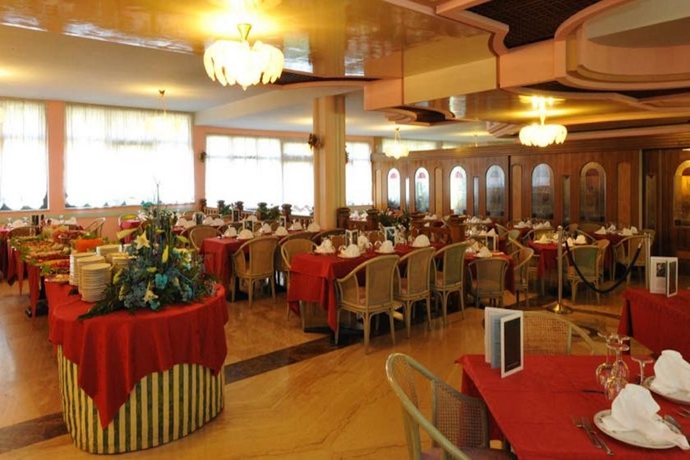 Imagen general del Hotel Park Oasi. Foto 8