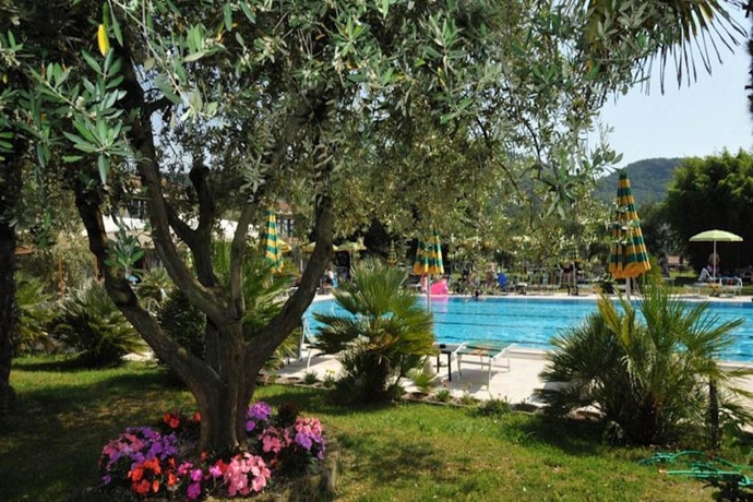 Imagen general del Hotel Park Oasi. Foto 12