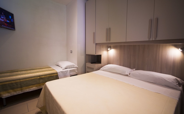 Imagen de la habitación del Hotel Park Oasi Residence. Foto 5