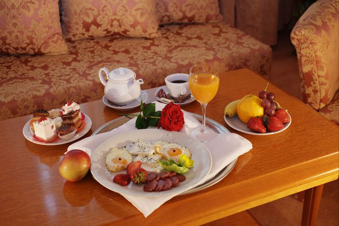 Imagen del bar/restaurante del Hotel Park, Palić. Foto 4