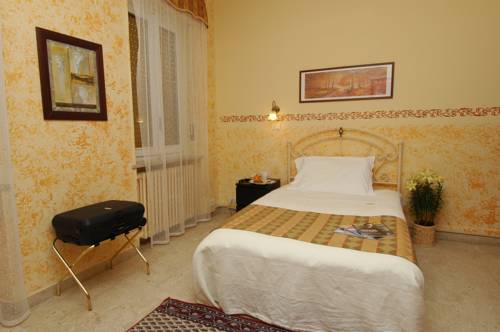 Imagen de la habitación del Hotel Park, Pino Torinese. Foto 9