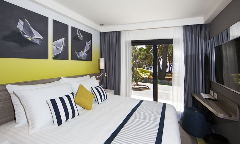 Imagen de la habitación del Hotel Park Plaza Arena Pula. Foto 2