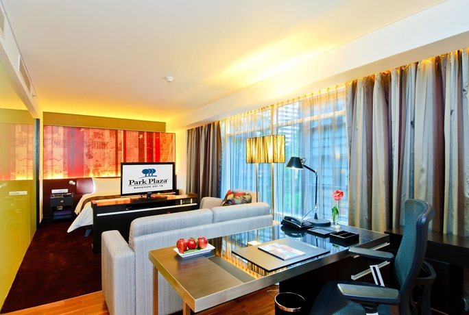 Imagen de la habitación del Hotel Park Plaza Bangkok Soi 18. Foto 7