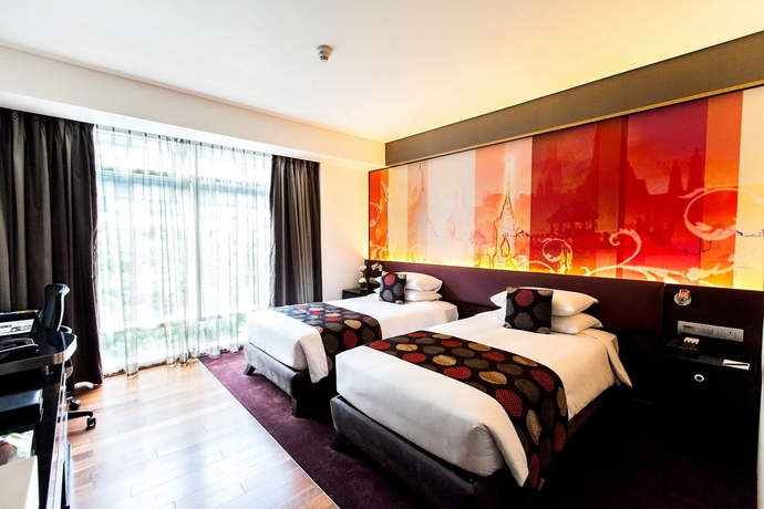 Imagen de la habitación del Hotel Park Plaza Bangkok Soi 18. Foto 9