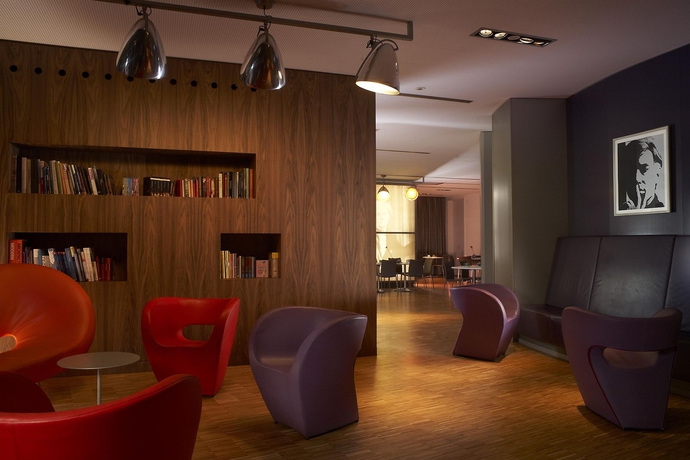 Imagen de los interiores del Hotel Park Plaza Berlin. Foto 11